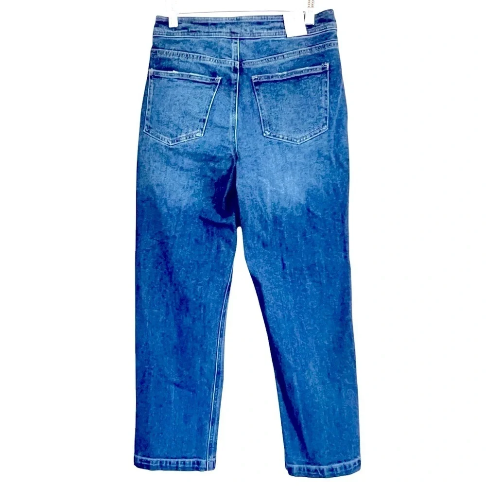 Dip NWT straight leg denim jeans middle seam size 4